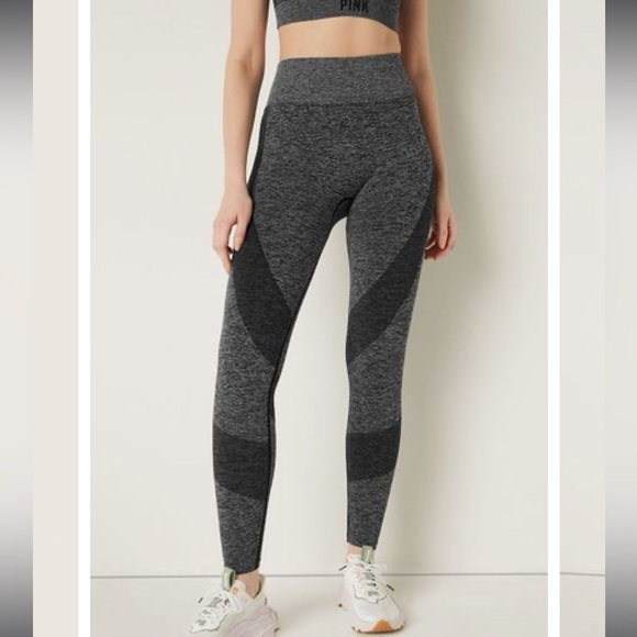 Victoria's Secret PINK Seamless
High Waist Legging - Picture 2 of 9